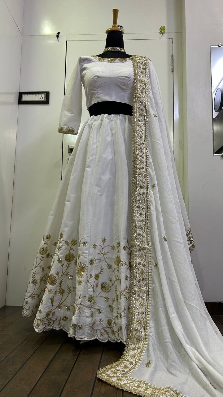 The Ethereal White Slub Silk Lehenga Set - Image 7